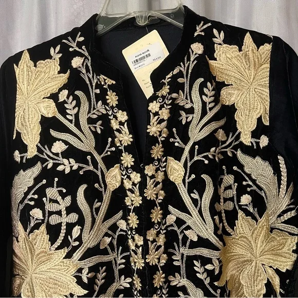 Agha Noor black and gold embroidered Top with Gold and Red Embroidery size S - Picture 3 of 10